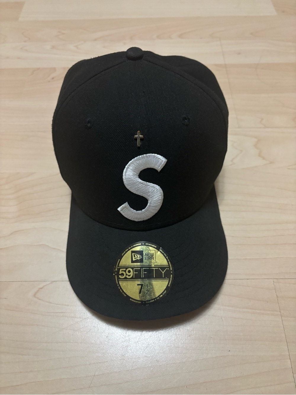 Supreme NEW ERA Fitted Hat Gold Cross S Logo Navy Unisex 59.6 cm 7 1/2 AUTHENTIC